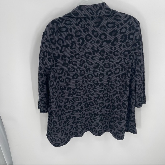 Ming Wang Women Animal Leopard Print Cardigan Jacket Size 0X Blue Black Collar - Picture 8 of 10